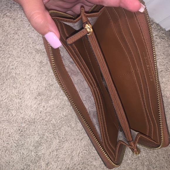 MK Brown Wristlet - Picture 3 of 5